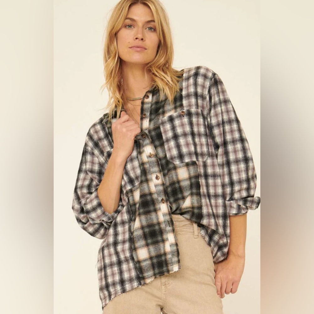 Promesa Plaid Button Down Shirt - Black and White